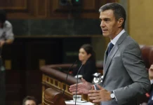 Előrehozott választások kiírását jelentette be a spanyol kormányfő