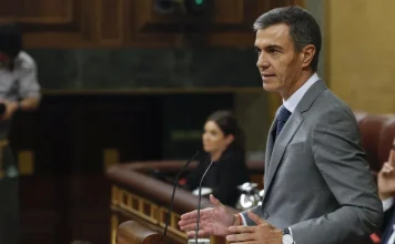 Előrehozott választások kiírását jelentette be a spanyol kormányfő